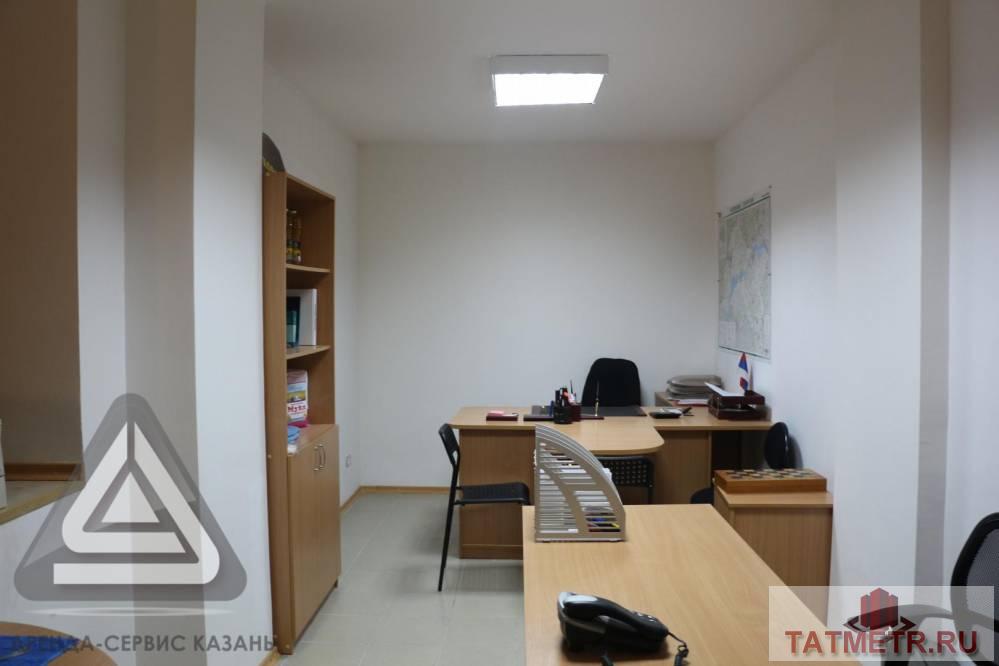 Продается офис в центре Вахитовского района по улице Некрасова. Высокий цоколь.Удобное месторасположение. Офис...