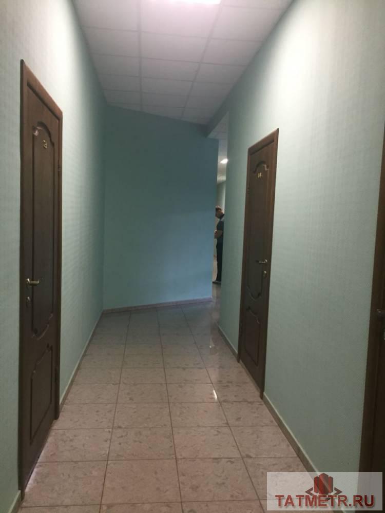 Сдается офис в Ново-Савиновском районе, ул. Лаврентьева. В офисе выполнен ремонт, состоит из 2 комнат, В каждом... - 10