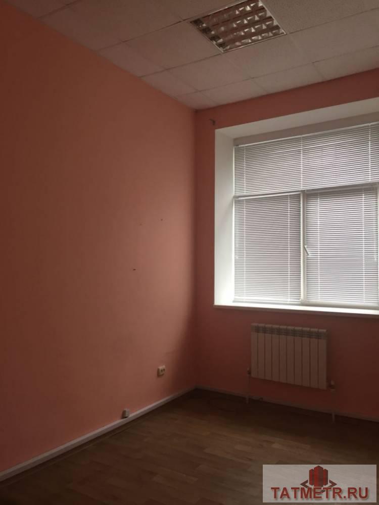 Сдается офис в Ново-Савиновском районе, ул. Лаврентьева. В офисе выполнен ремонт, состоит из 2 комнат, В каждом... - 18