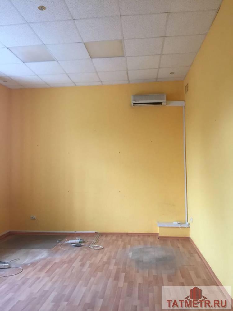 Сдается офис в Ново-Савиновском районе, ул. Лаврентьева. В офисе выполнен ремонт, состоит из 2 комнат, В каждом... - 20