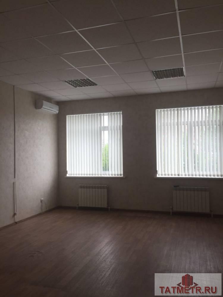 Сдается офис в Ново-Савиновском районе, ул. Лаврентьева. В офисе выполнен ремонт, состоит из 2 комнат, В каждом... - 5