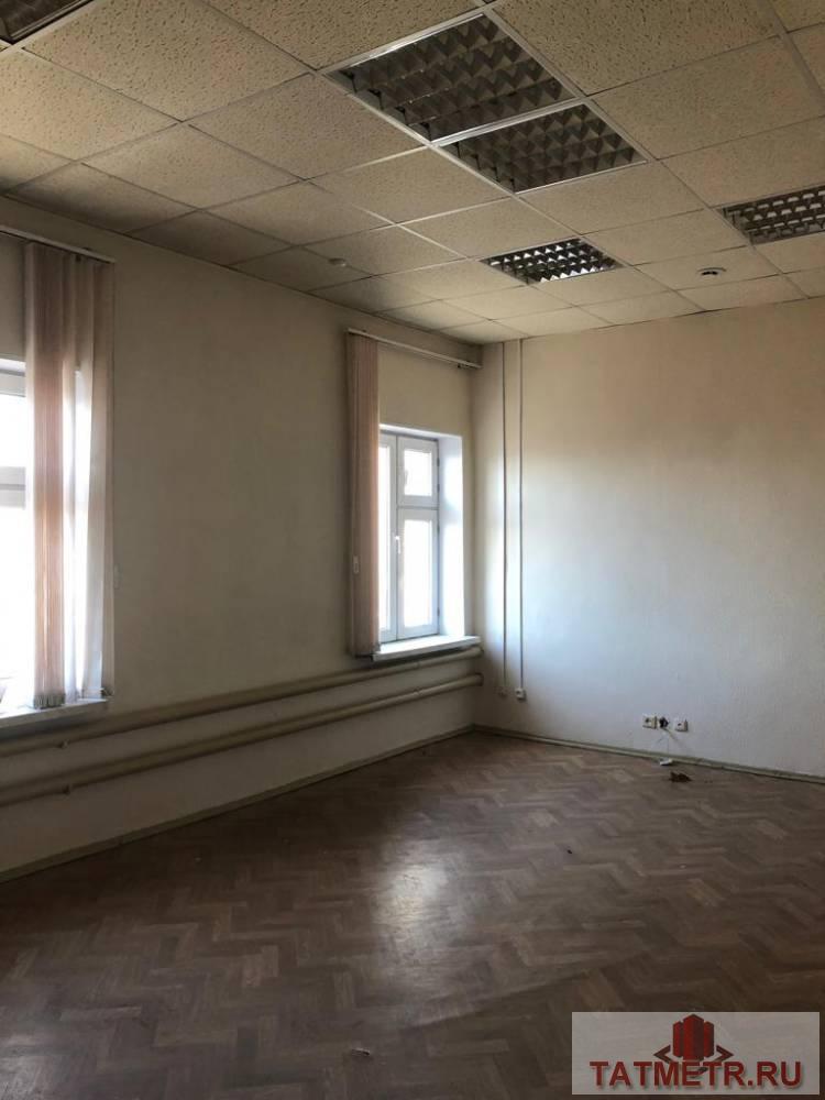 Сдается уютный офис, расположенный по адресу Бухарская 3а. В офисе выполнен свежий ремонт, площадь 52 кв.м., при... - 4