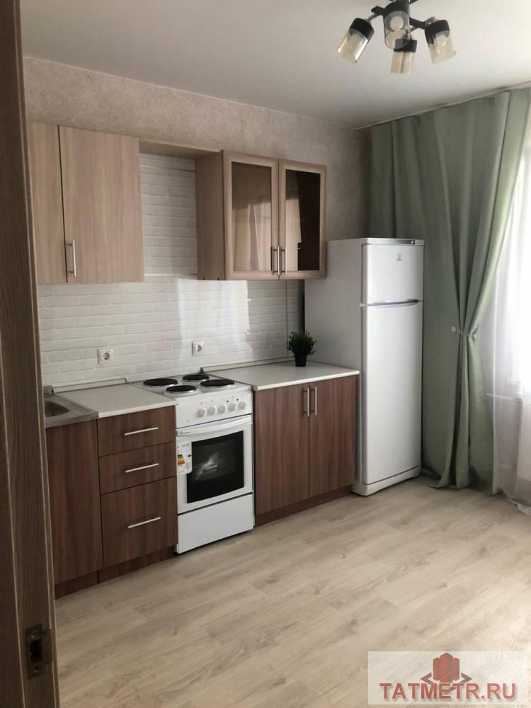В жилом комплексе '21 Век' по улице Альберта Камалеева, в новом доме, который сдался в 2019 году, продается уютная,... - 2