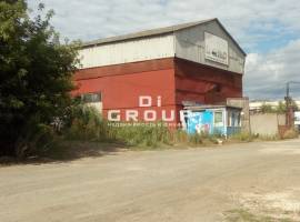 Продается производственно-складская база расположенная в Кировском...