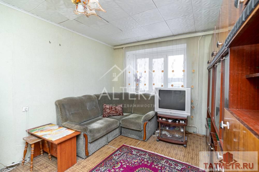 Продается просторная светлая комната в Дербышках по улице Солидарности, 21 на 8 этаже 9-этажного кирпичного дома в... - 3