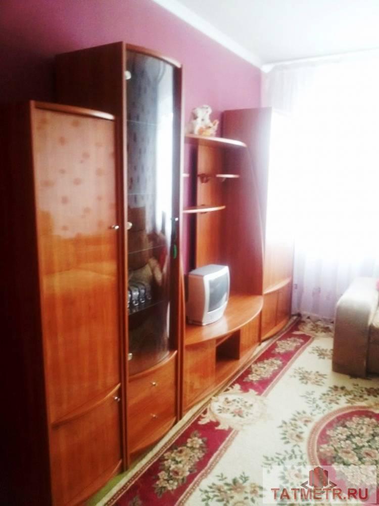 Сдается уютная двухкомнатная квартира в г. Зеленодольск. В квартире имеется: кухонный гарнитур, диван, кровать,... - 3