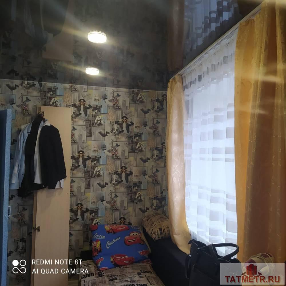 Продается отличная квартира в г. Зеленодольск. В квартире потолки натяжные с точечными освещениями, окна стеклопакет,... - 2