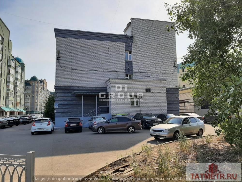 Продам отдельностоящее 3-хэтажное здание в Ново-Савиновском районе. — площадь здания 2108 кв.м., площадь земельного... - 1