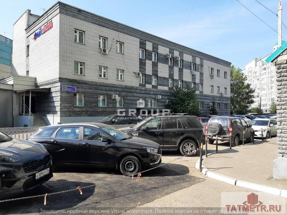 Продам отдельностоящее 3-хэтажное здание в Ново-Савиновском районе. — площадь здания 2108 кв.м., площадь земельного... - 2