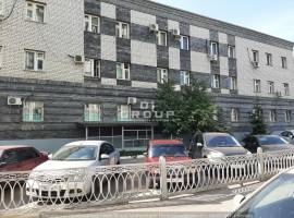 Продам отдельностоящее 3-хэтажное здание в Ново-Савиновском...
