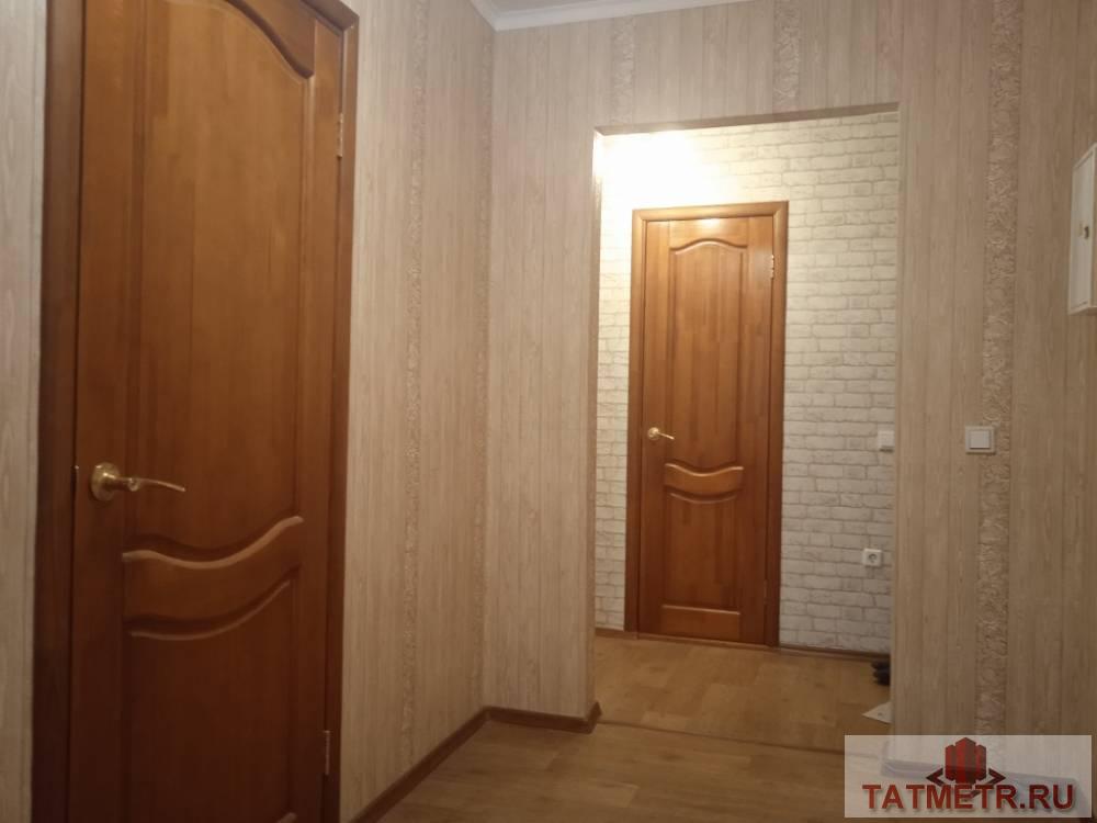 Продается отличная двухкомнатная квартира с хорошим ремонтом в новом доме г. Зеленодольск. В квартире натяжные... - 4