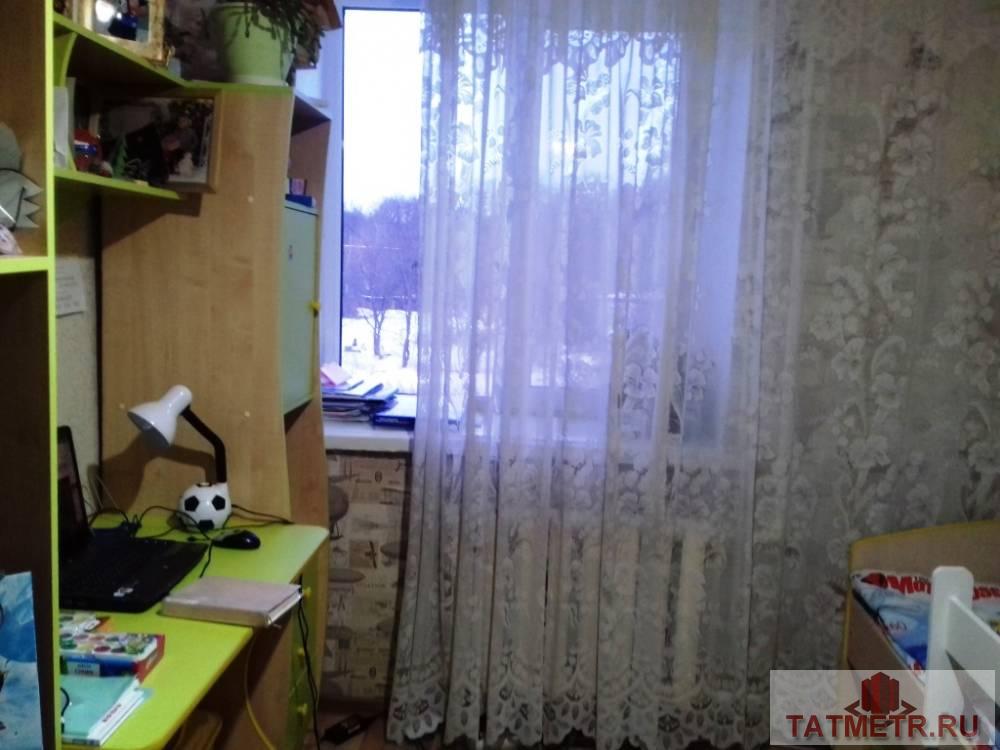 Отличная квартира с хорошей планировкой в городе Зеленодольске. Зал 17 кв.м., спальня 9 кв.м., кухня 6 кв.м. Квартира... - 3