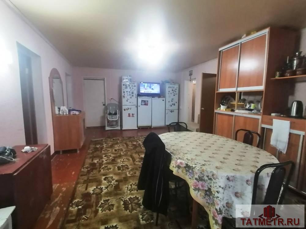  Продается четырехкомнатная квартира в г. Зеленодольск. Квартира большая, светлая, очень уютная. Все комнаты... - 1