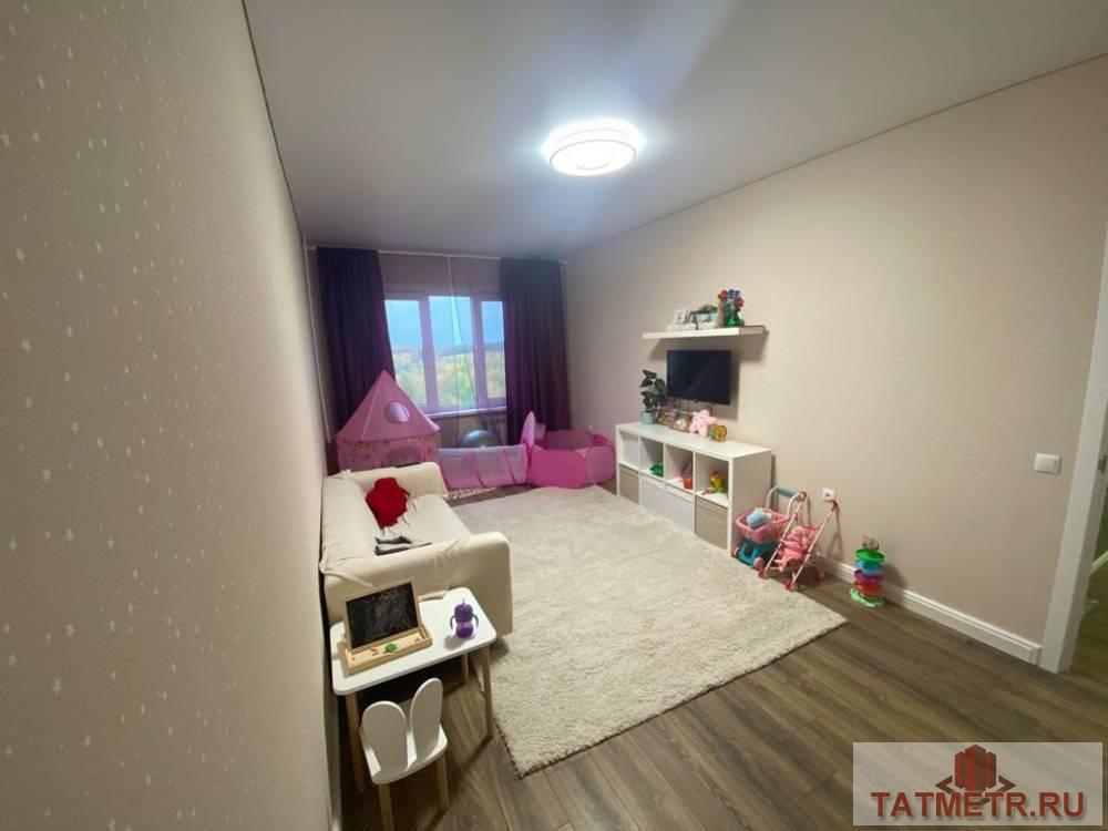 Продается шикарная 2-х комнатная квартира в новом доме  в г. Зеленодольск. Квартира большая, светлая, со своим... - 2