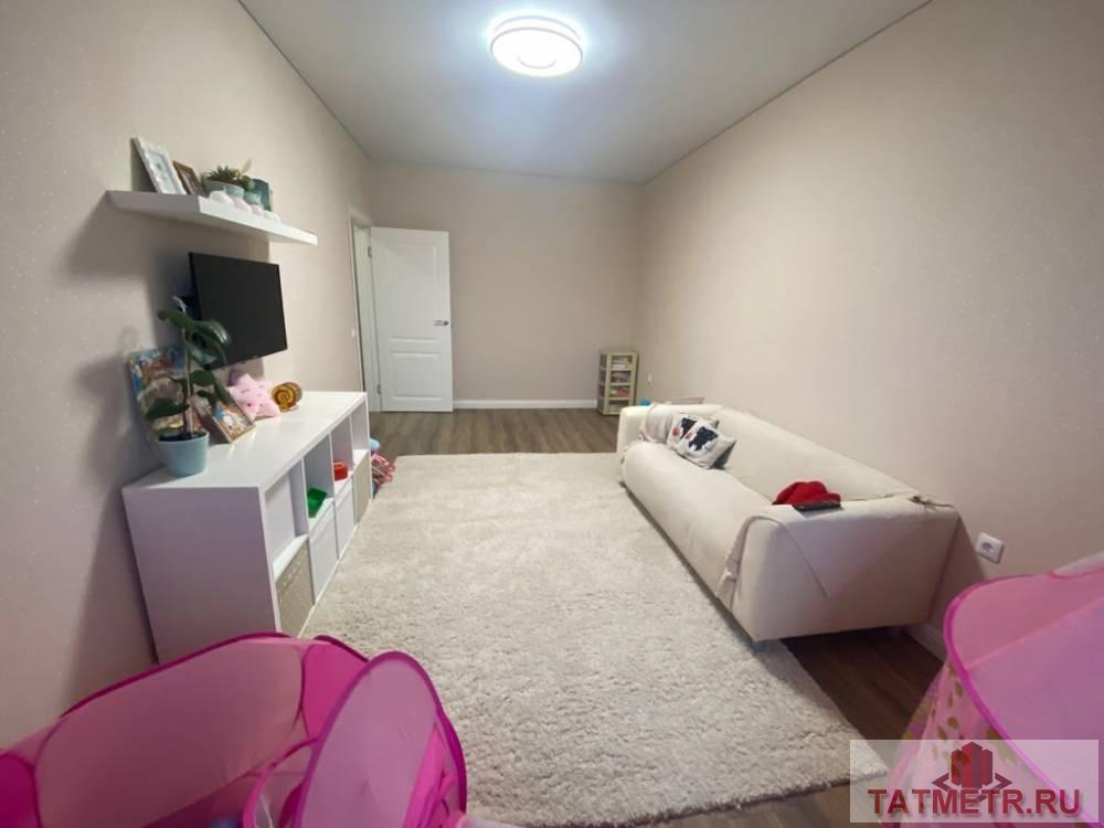 Продается шикарная 2-х комнатная квартира в новом доме  в г. Зеленодольск. Квартира большая, светлая, со своим... - 3