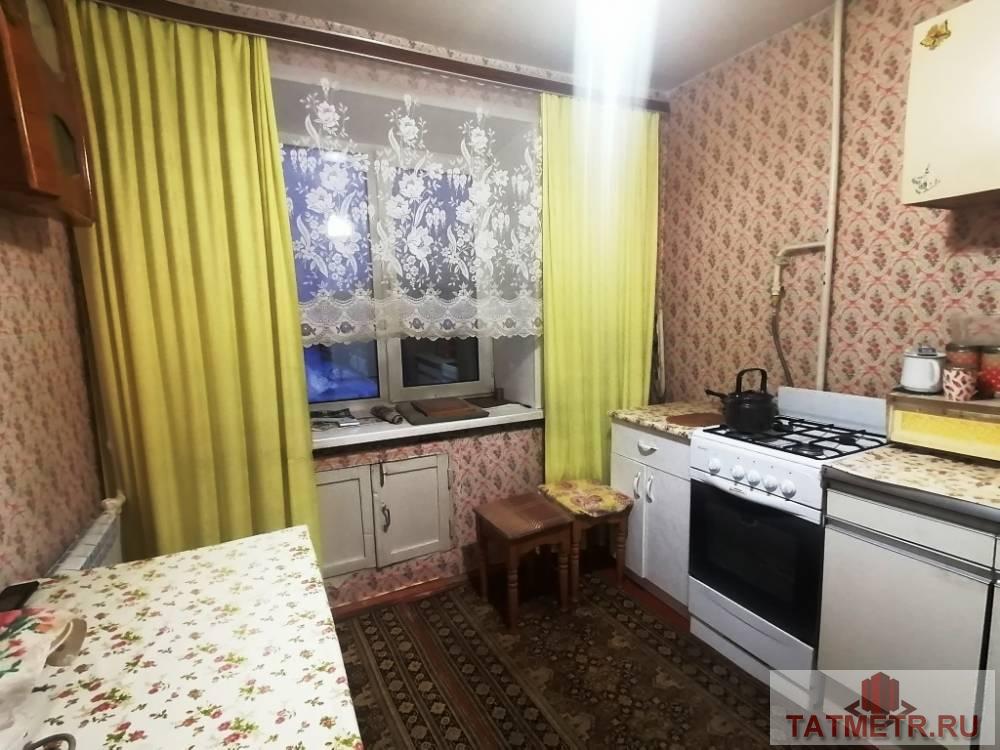 Продается отличная квартира в центре г. Зеленодольска. Квартира теплая, просторная, высокие потолки, с ремонтом.... - 2