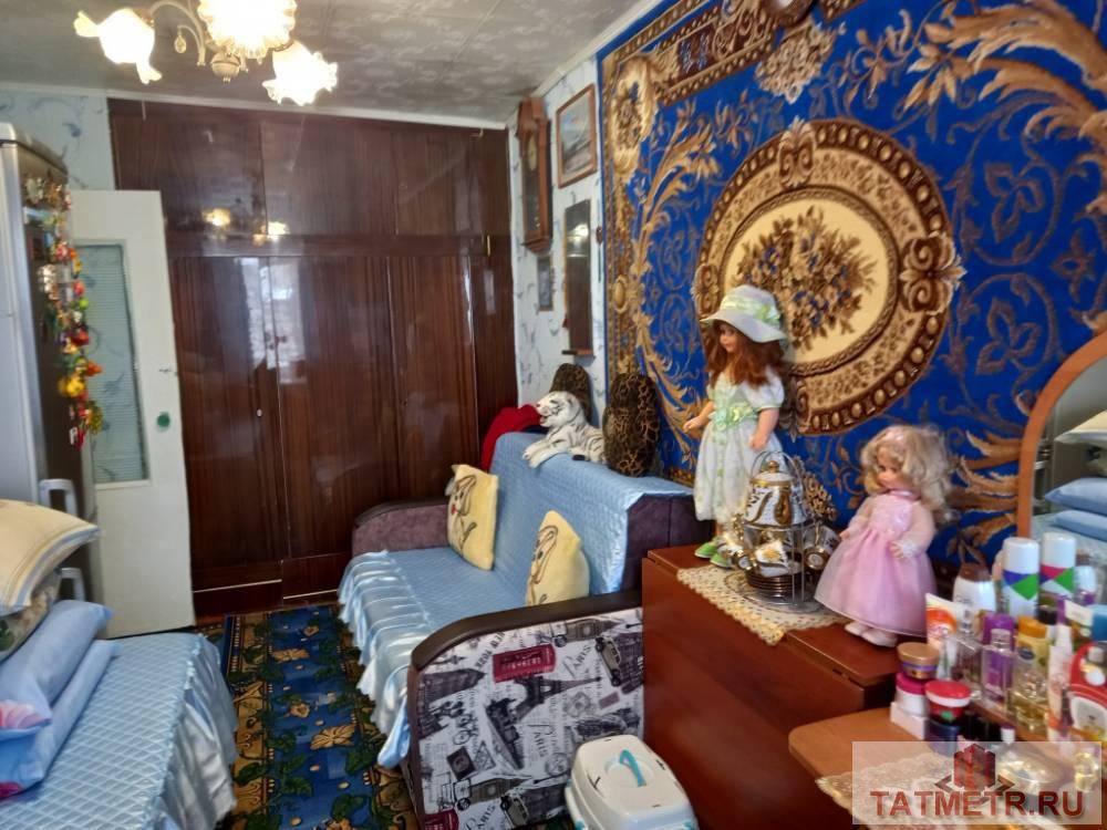Продается отличная квартира в г. Зеленодольск. Квартира чистая, уютная, теплая, с раздельными комнатами. Окна... - 5