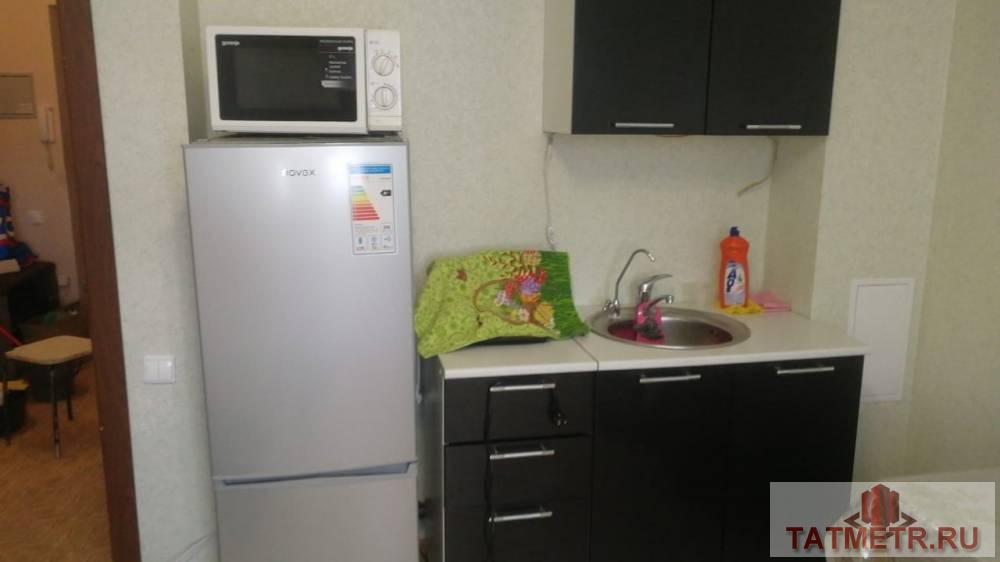 Сдается однокомнатная квартира в г. Зеленодольск. Квартира чистая, уютная. Большая кухня, имеется новый холодильник,... - 2