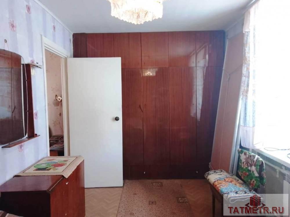 Продается замечательная, двухкомнатная квартира на среднем этаже кирпичного дома в спокойном районе г. Зеленодольск.... - 2