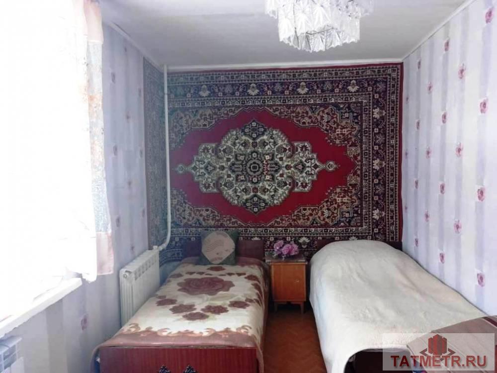 Продается замечательная, двухкомнатная квартира на среднем этаже кирпичного дома в спокойном районе г. Зеленодольск.... - 3