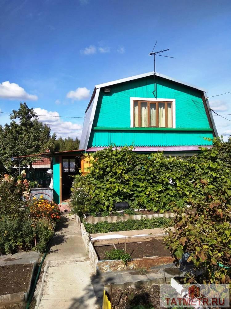 Продается отличная дача в г. Зеленодольск. На участке расположен двухэтажный бревенчатый дом, который оснащен...