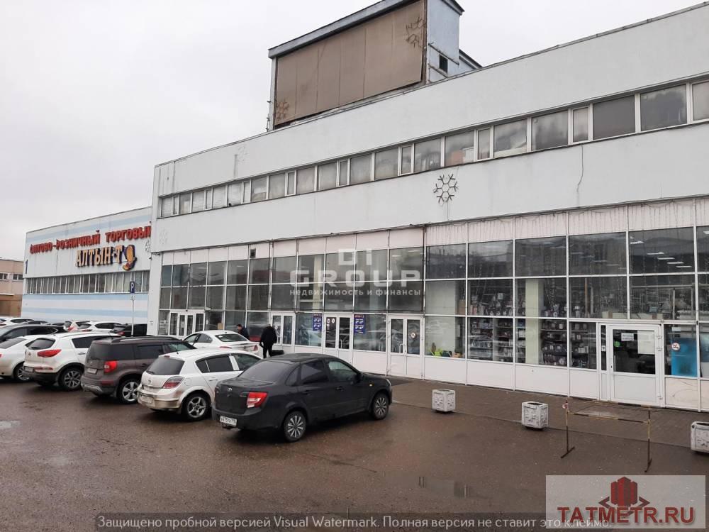 Продам торговое двухтажное здание на стыке Ново-Савиновского и Советского районов. — общая площадь 6333 кв.м.,...