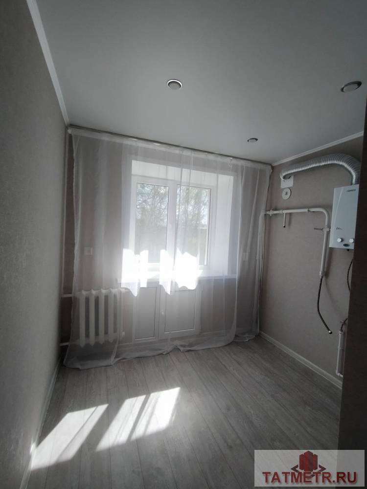 Продается отличная квартира в центре города Зеленодольск. Квартира чистая, уютная, светлая, с ремонтом: окна... - 1