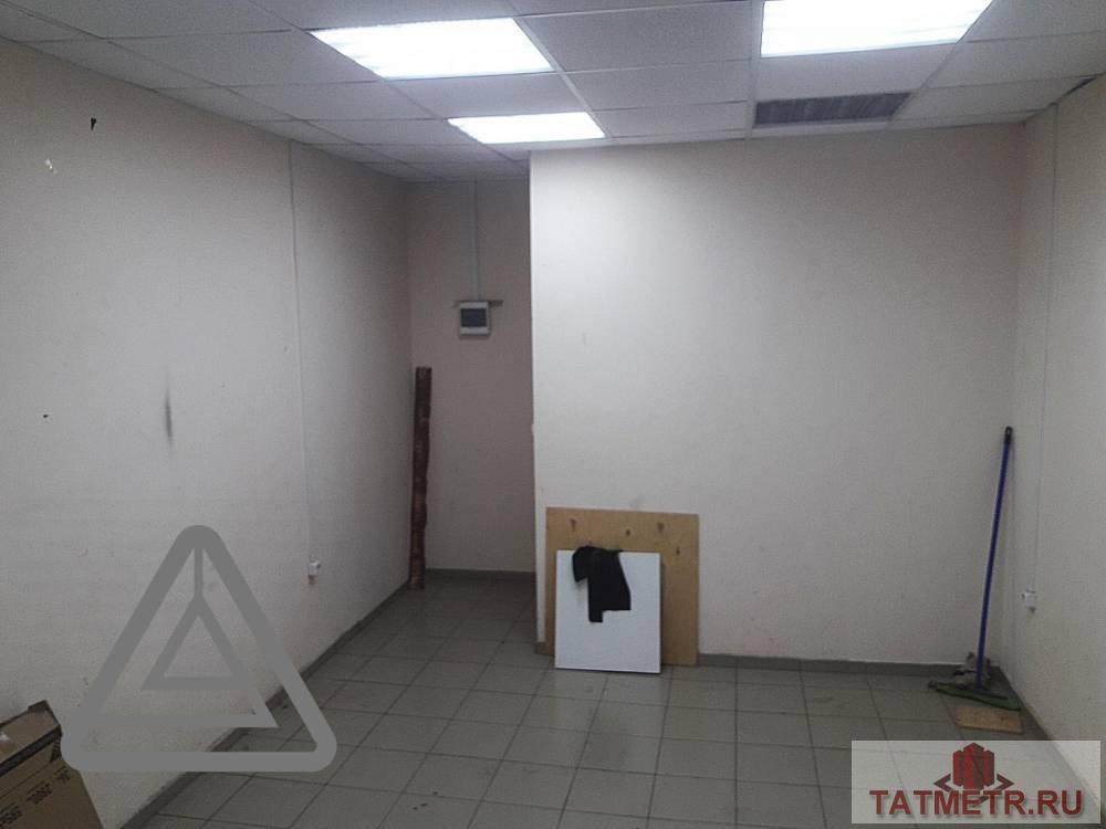 Сдается помещение 15 кв.м на 1 этаже по адресу Ибрагимова 22. В отличном состоянии.  В помещении: — Телефон —... - 1