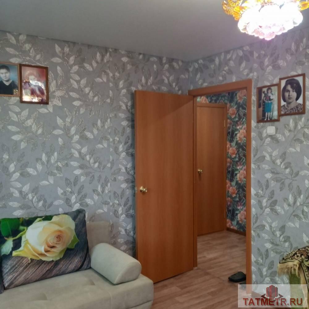 Продается отличная квартира в городе Зеленодольск. Квартира чистая, уютная, светлая, с ремонтом: окна стеклопакет,... - 1