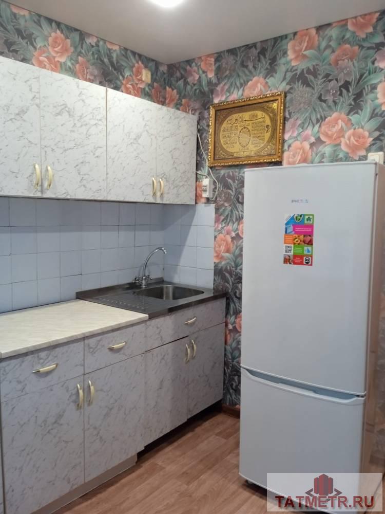 Продается отличная квартира в городе Зеленодольск. Квартира чистая, уютная, светлая, с ремонтом: окна стеклопакет,... - 4