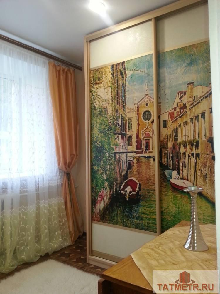 Продается гостинка в городе Зеленодольск. Квартира чистая, уютная, светлая, с ремонтом: окна стеклопакет, потолки... - 1