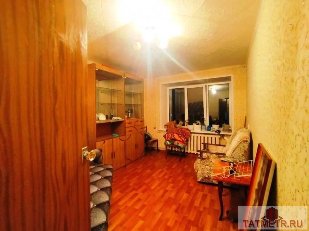 Продается отличная квартира в центре мирного в г. Зеленодольск. Квартира с раздельными комнатами, большая, светлая,... - 1