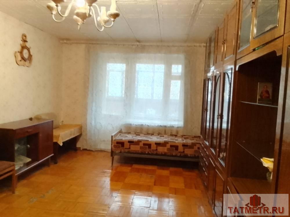 Продается хорошая  2-х комнатная квартира улучшенной планировки г. Зеленодольск. Квартира большая 64 кв.м., светлая,...