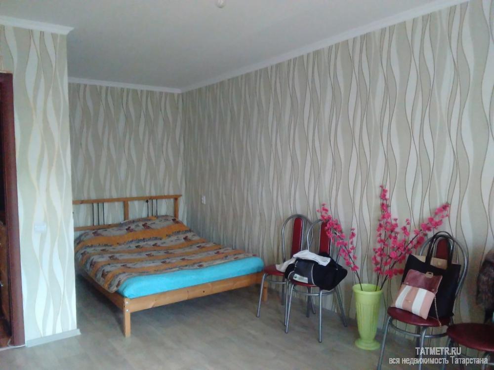 Отличная квартира в г. Зеленодольск. Квартира находится в центре мкр. Мирный, с индивидуальным отоплением, светлая,...