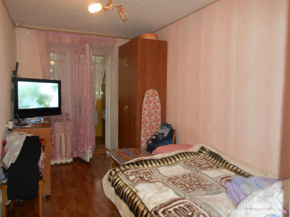 Просторная квартира с косметическим ремонтом в шаговой доступности от центра г. Зеленодольск. В квартире большие... - 2