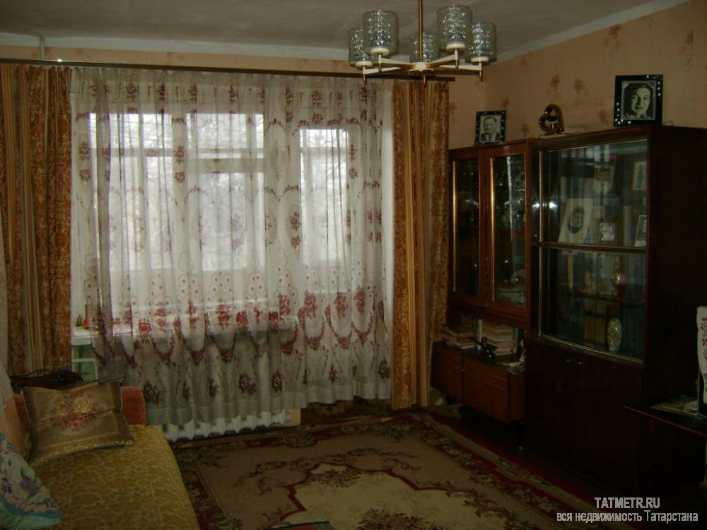 Светлая квартира с хорошей планировкой в городе Зеленодольске. Зал 15,4 кв.м., спальни по 12 и 8 кв.м., кухня 7,7...