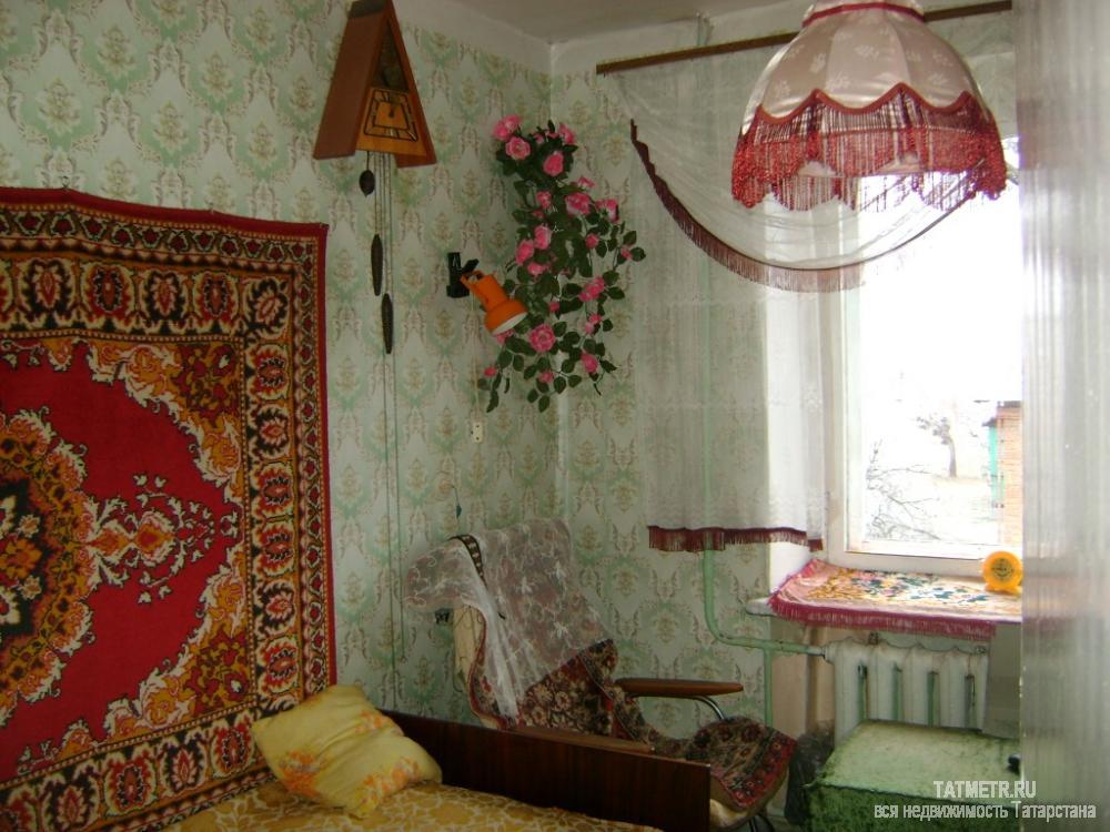Светлая квартира с хорошей планировкой в городе Зеленодольске. Зал 15,4 кв.м., спальни по 12 и 8 кв.м., кухня 7,7... - 1