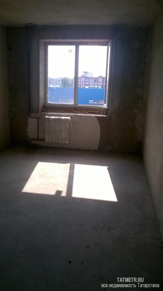 Просторная квартира в строящемся доме в г. Зеленодольск. Квартира сдается в черновой отделке, с проведенной...