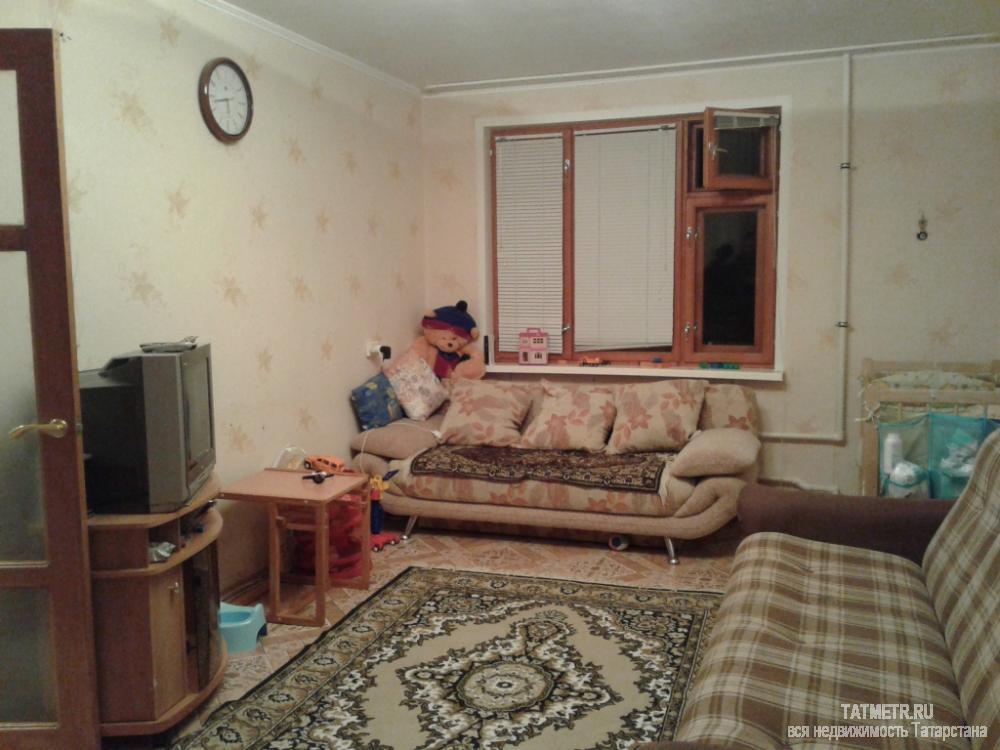 Отличная квартира в г. Зеленодольск, в центре мкр. Мирный. Квартира в хорошем состоянии. Имеется застекленная 6 м.... - 1