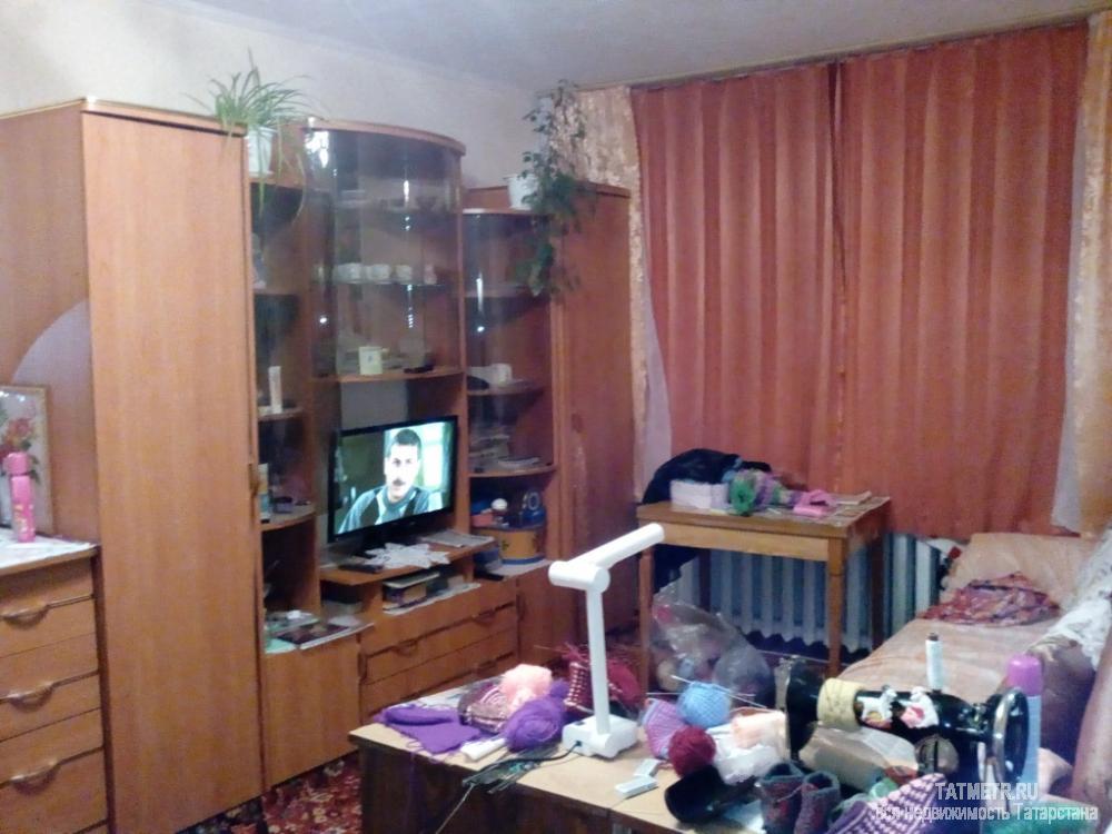 Хорошая квартира в спокойном районе г. Зеленодольск. Квартира просторная, чистая, светлая, уютная. С/у совмещен, в...