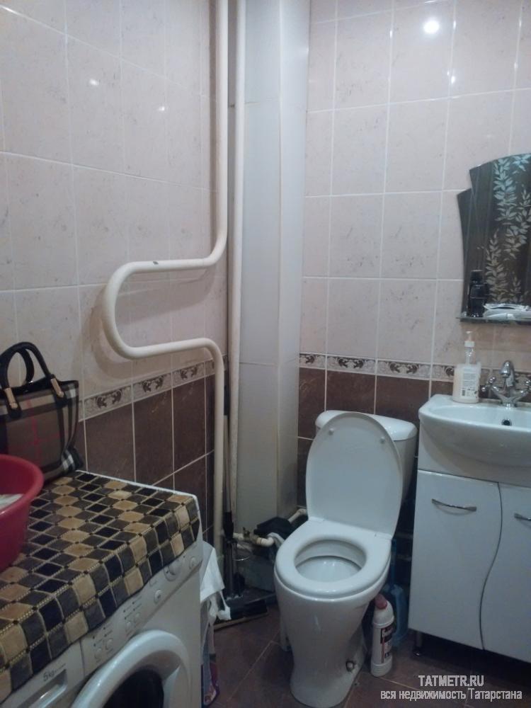 Продается отличная однакомнатная квартира в городе Зеленодольск. Квартира светлая, чистая, с современным ремонтом. 6... - 3