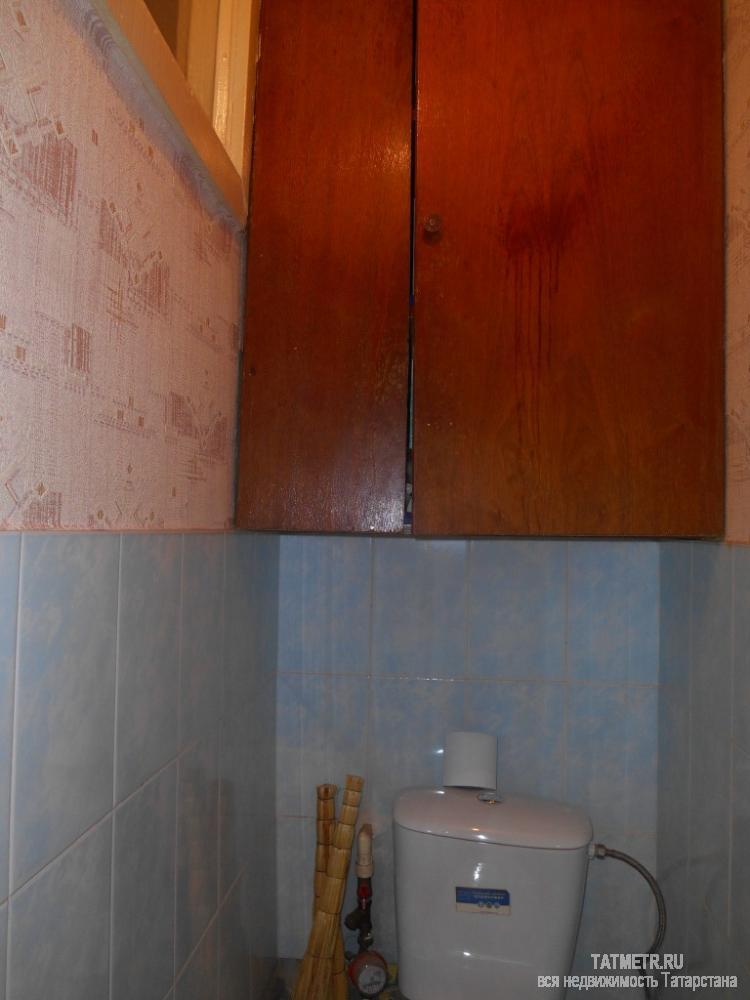 Сдается однокомнатная квартира в тихом районе г. Зеленодольск. В квартире имеется диван, два кресла, стенка, ковры,... - 4