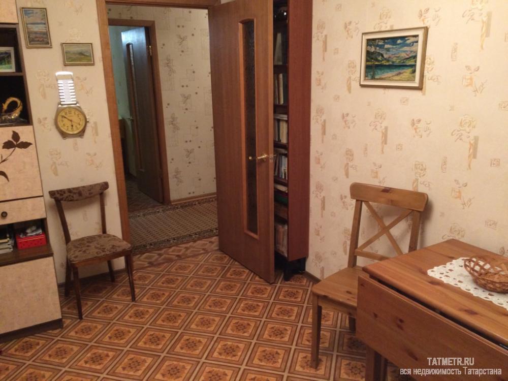 Замечательная квартира в спокойном районе г. Зеленодольск. Просторные, светлые комнаты. В квартире сделан современный... - 2