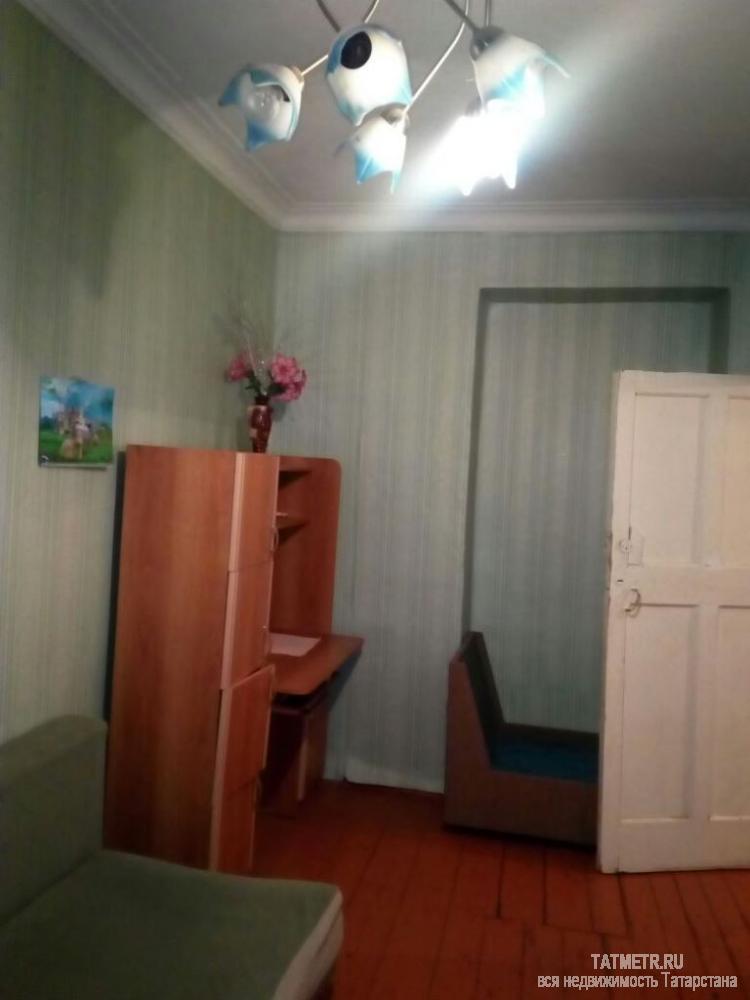 Сдается хорошая комната в коммунальной квартире в г. Зеленодольск. Из мебели имеется диван, стол, кресло, шкаф. Из... - 1