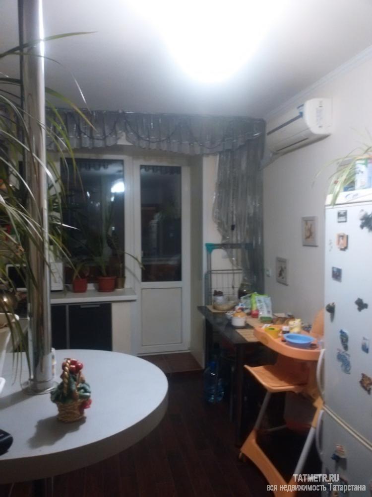 Продается отличная квартира в городе Зеленодольск. Квартира светлая, уютная, с хорошим ремонтом. С/у совмещен, в... - 1