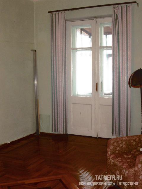 Хорошая трехкомнатная квартира в самом центре г. Зеленодольск. Квартира очень теплая и светлая, с хорошей планировкой... - 2