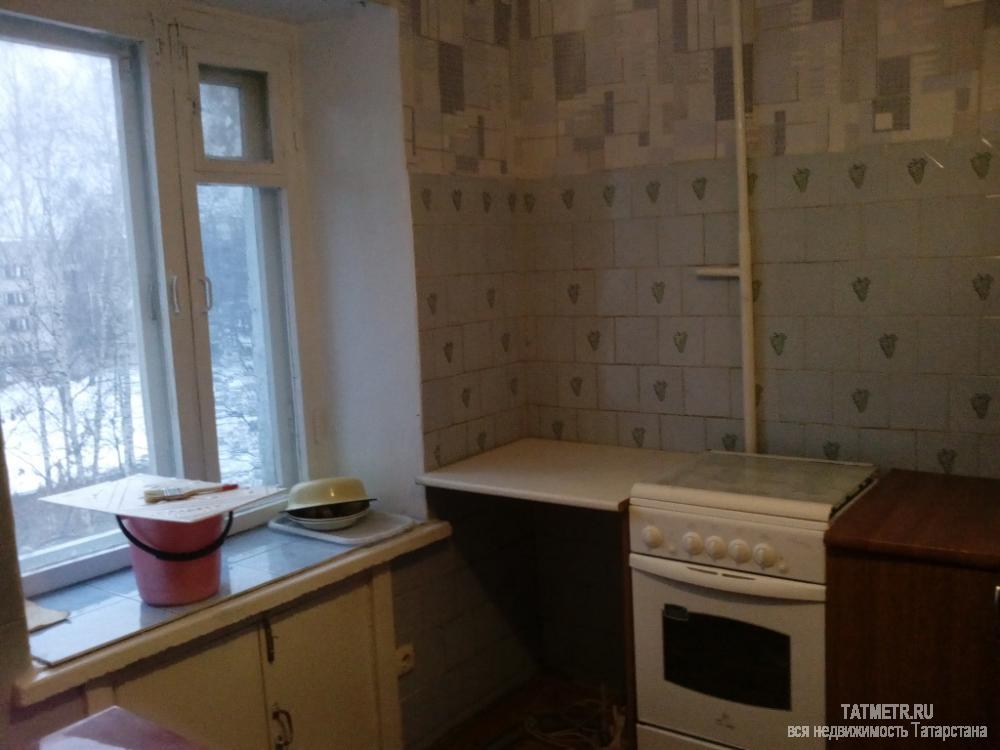 Хорошая трехкомнатная квартира в центре г. Зеленодольск. Комнаты просторные, уютные, раздельные, в хорошем состоянии.... - 3