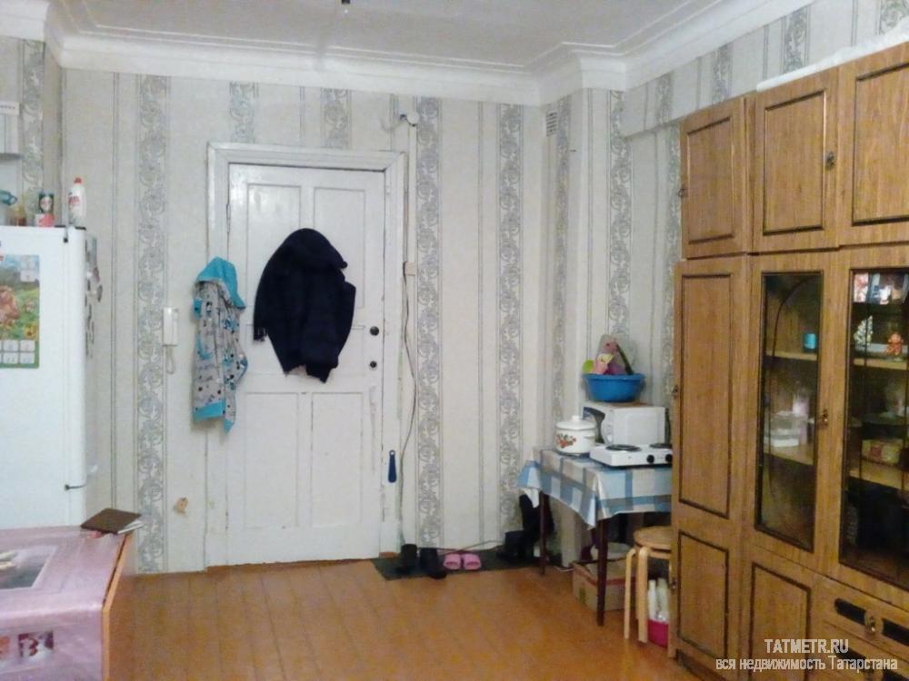 Отличная комната в г. Зеленодольск. Комната большая, светлая, после косметического ремонта. В комнате диван, шкаф,... - 4