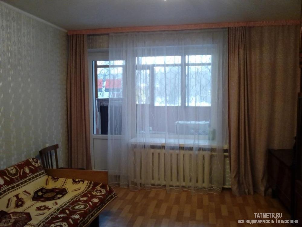Отличная двухкомнатная квартира в центре мкр. Мирный, г. Зеленодольск. Комнаты просторные, уютные, раздельные, в...