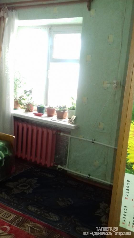 Двухкомнатная квартира в центре города Зеленодольска. Комнаты светлые, одна из комнат разделена на две. В шаговой... - 2